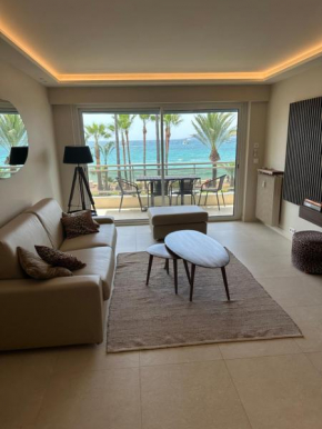 Appartement Rottaro luxueux 2 ch 2 sdb face à la mer